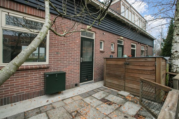Medium property photo - Vogelkade 2, 1022 XA Amsterdam